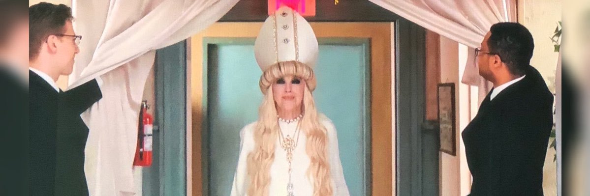 alan cummings crumpet munchers banner