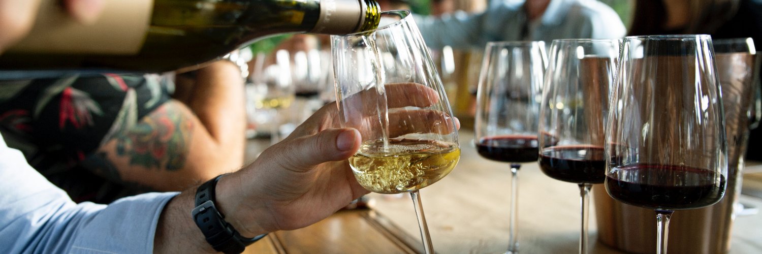 wineplus_jp's profile banner image