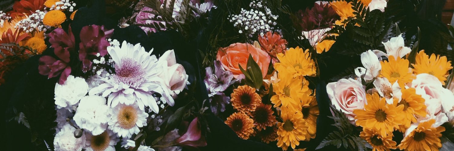mac_chelle97's profile banner image