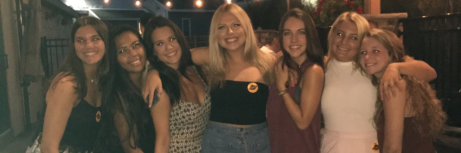 danielleeec_'s profile banner image