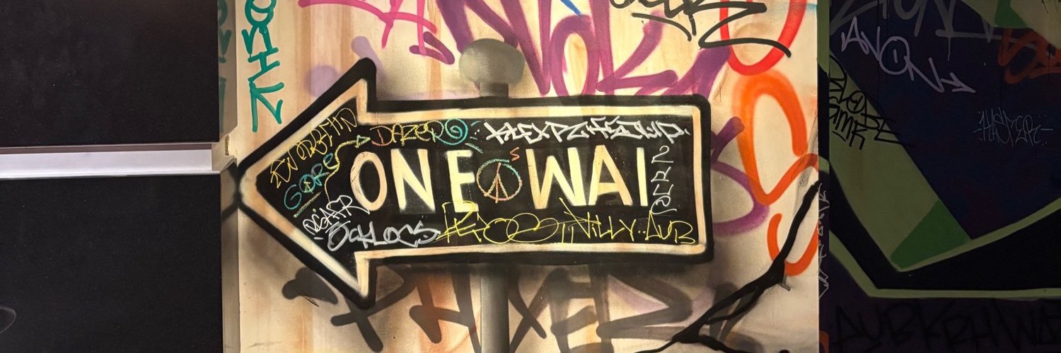 waitheraversace's profile banner image