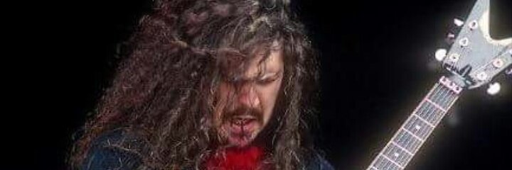 elmacabrins's profile banner image