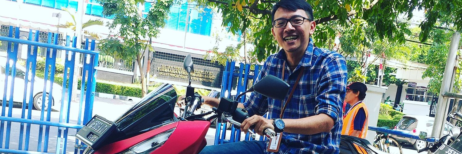perisaputra's profile banner image