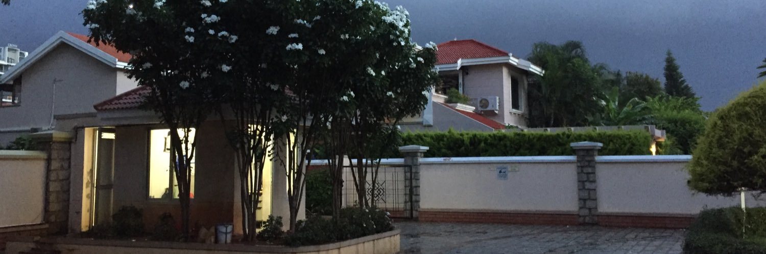 Agarwal Tweets's banner