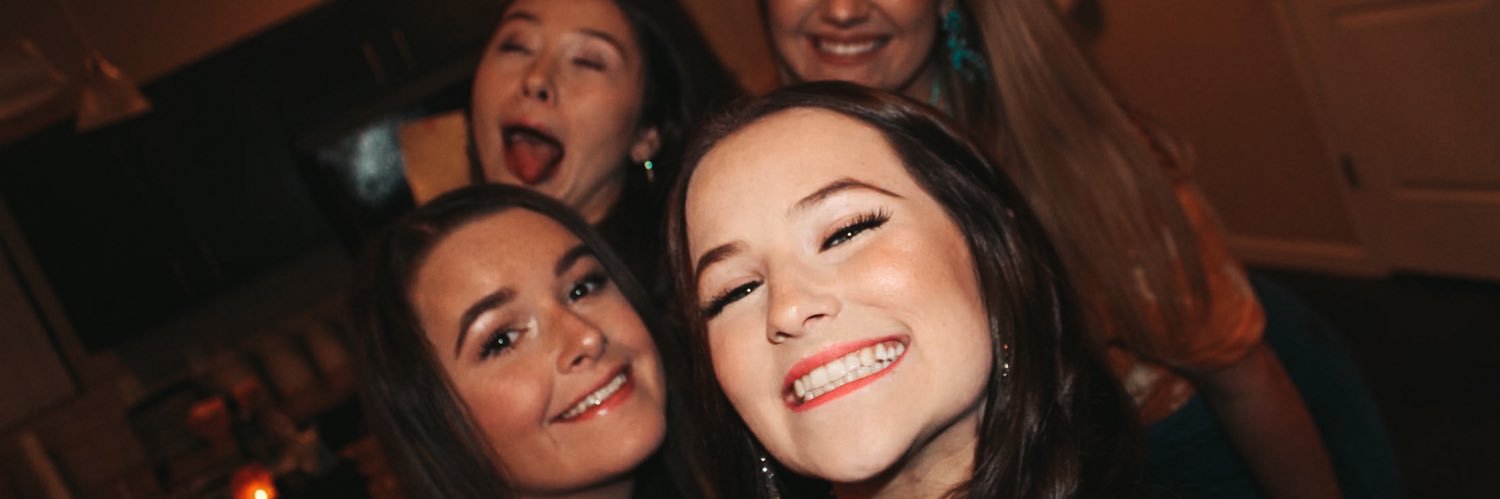 Alexis_Scott_'s profile banner image