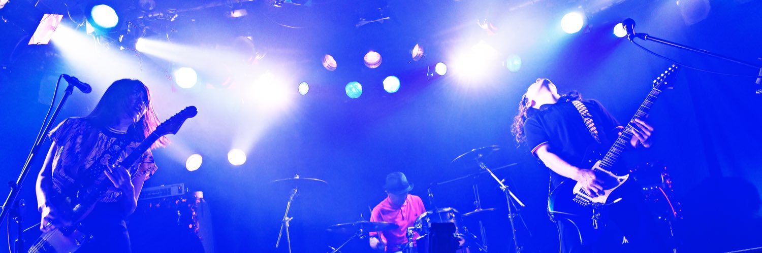 𝐁𝐄𝐋𝐋𝐌𝐎𝐍𝐃𝐎 banner