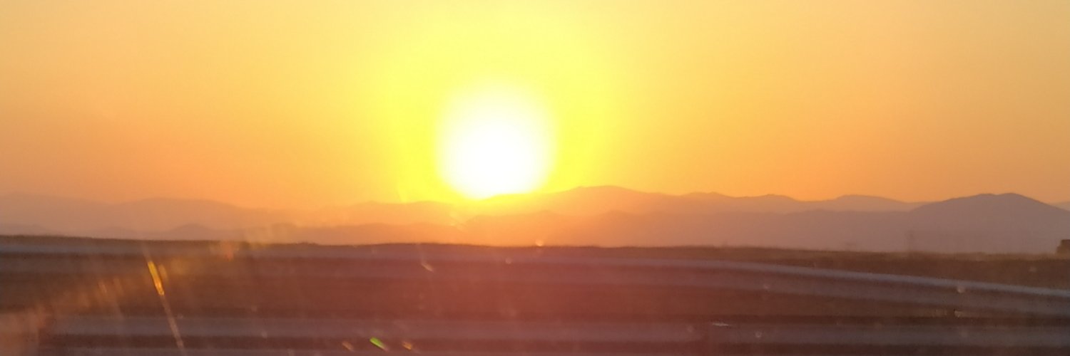 AlejandraMenor's profile banner image