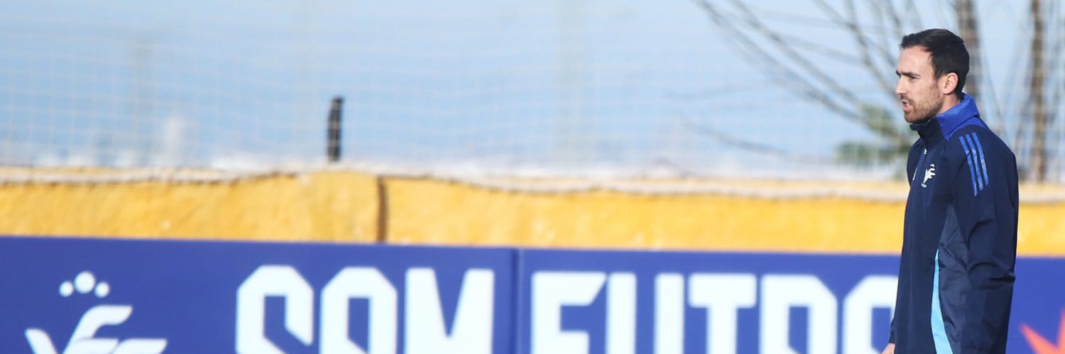 Adrián Navarro banner