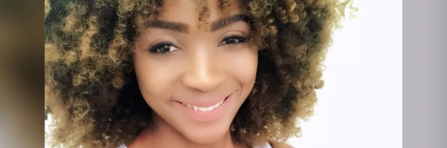 thando_ree's profile banner image