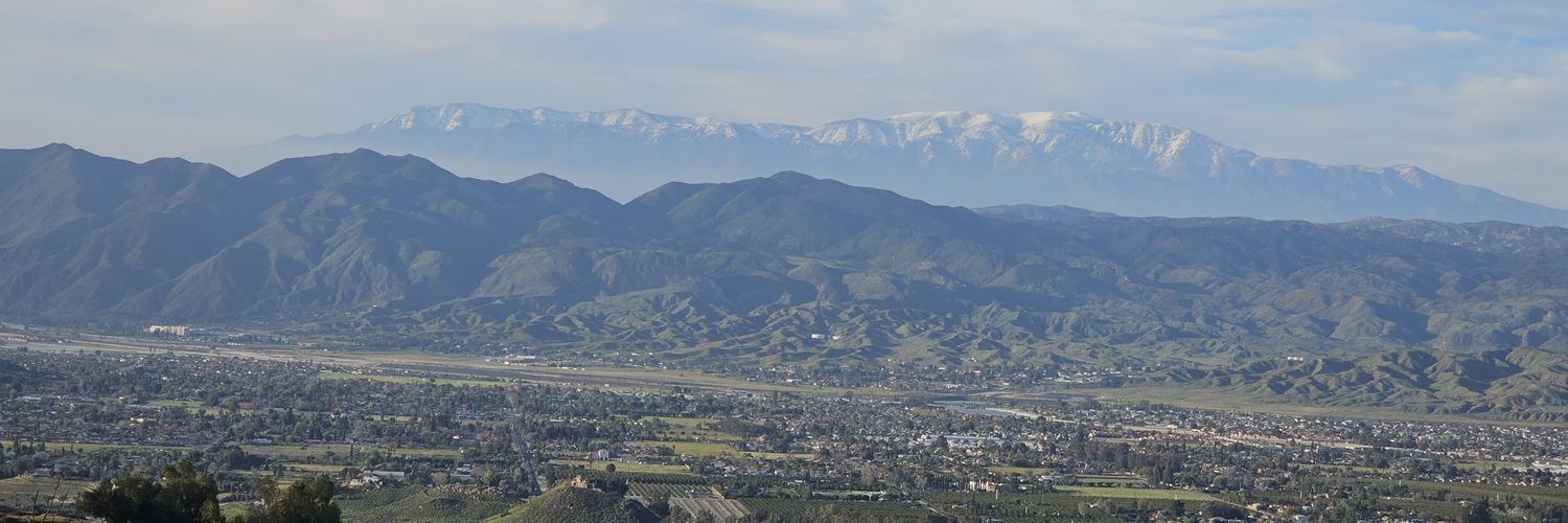 Un Salvadoreño banner