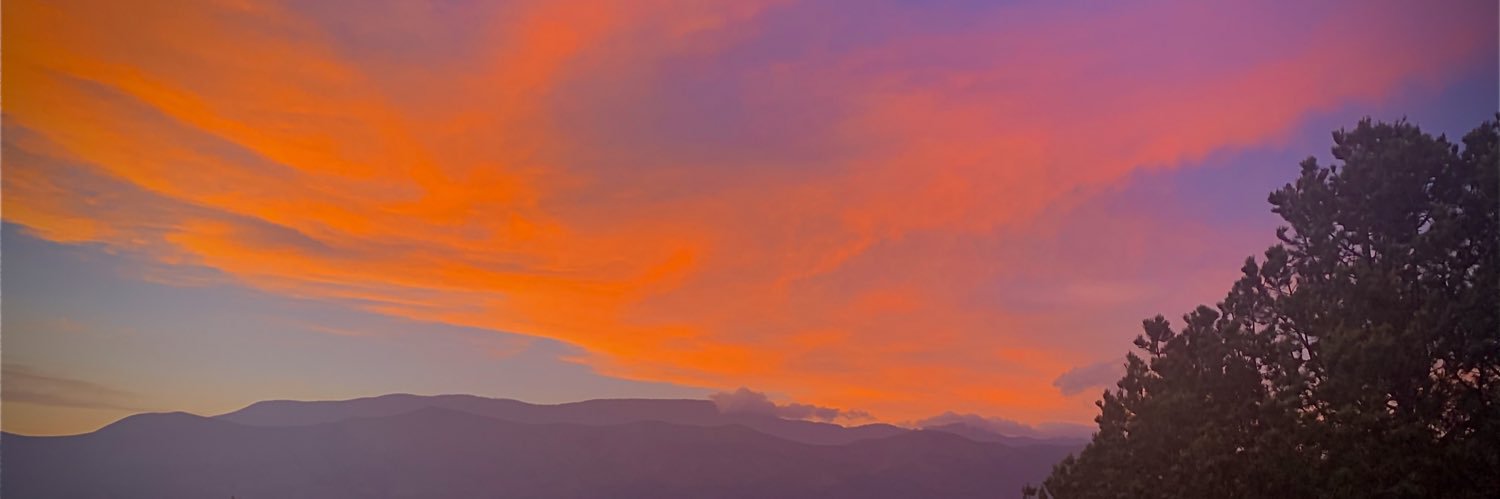 noravam's profile banner image