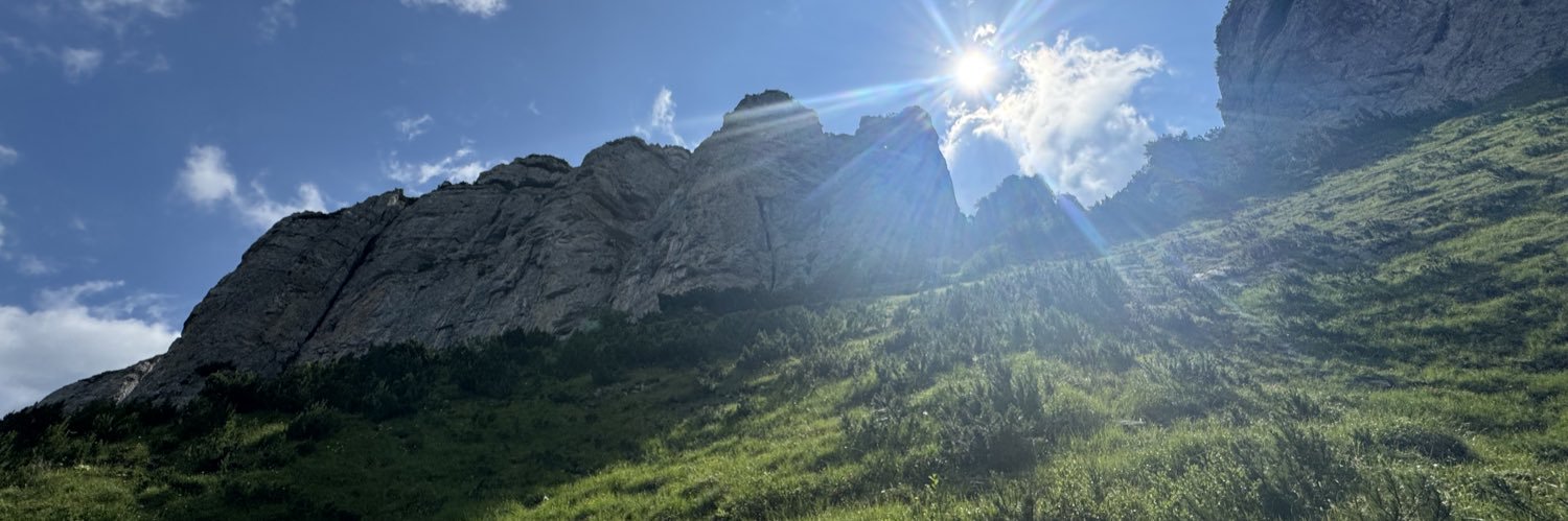 lluviamonarez's profile banner image