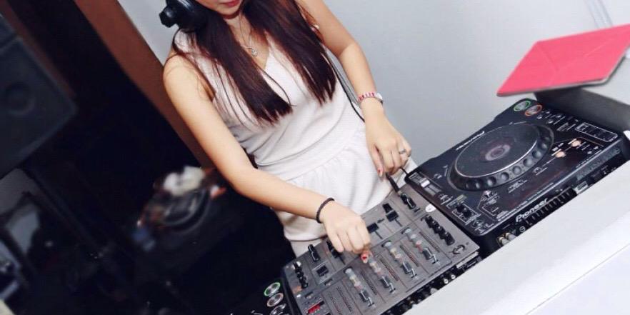 Virginzhu's profile banner image