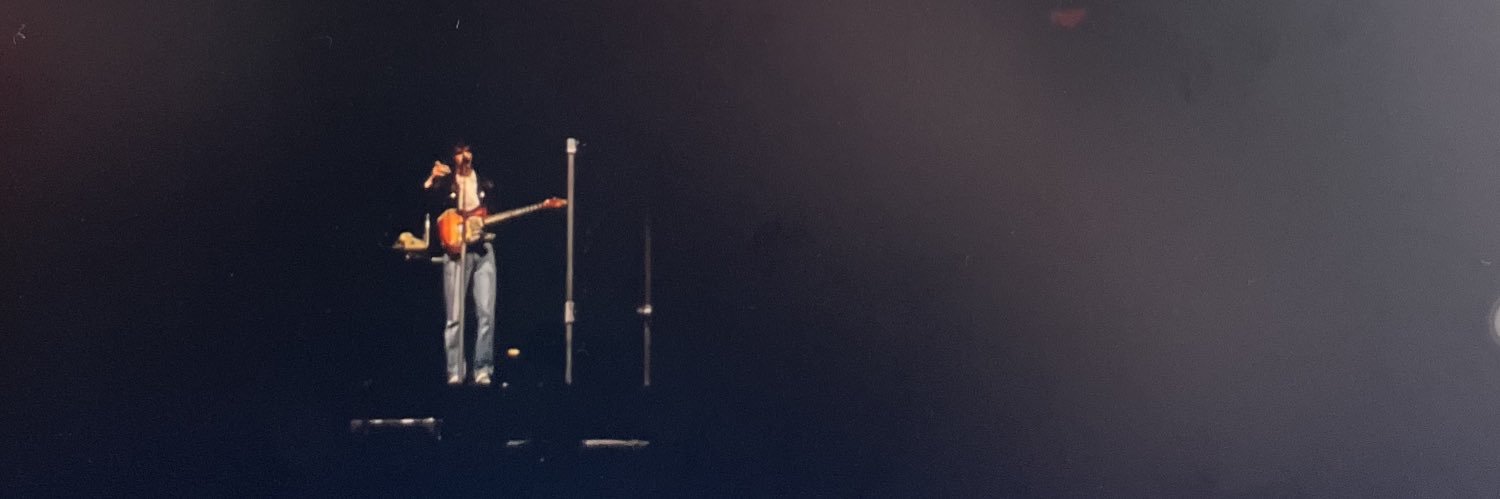 justlubnah's profile banner image