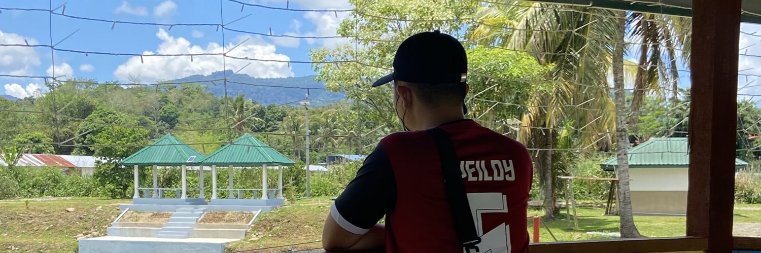 pethvye's profile banner image