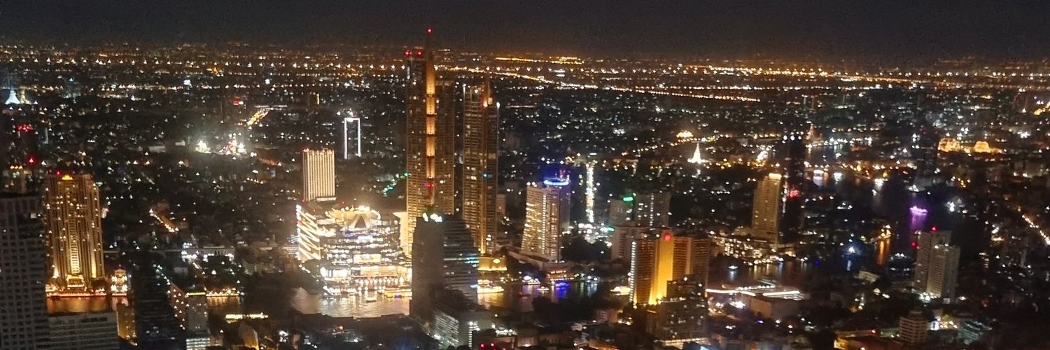 nomxii's profile banner image