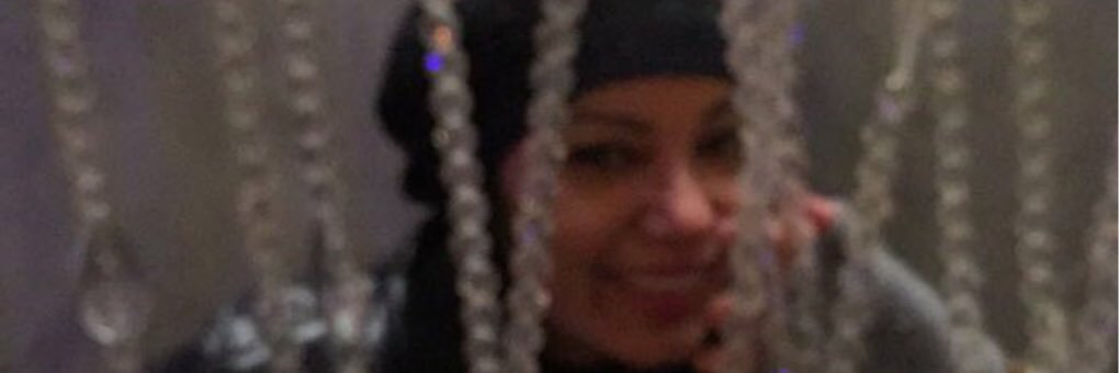 Esther38863067's profile banner image