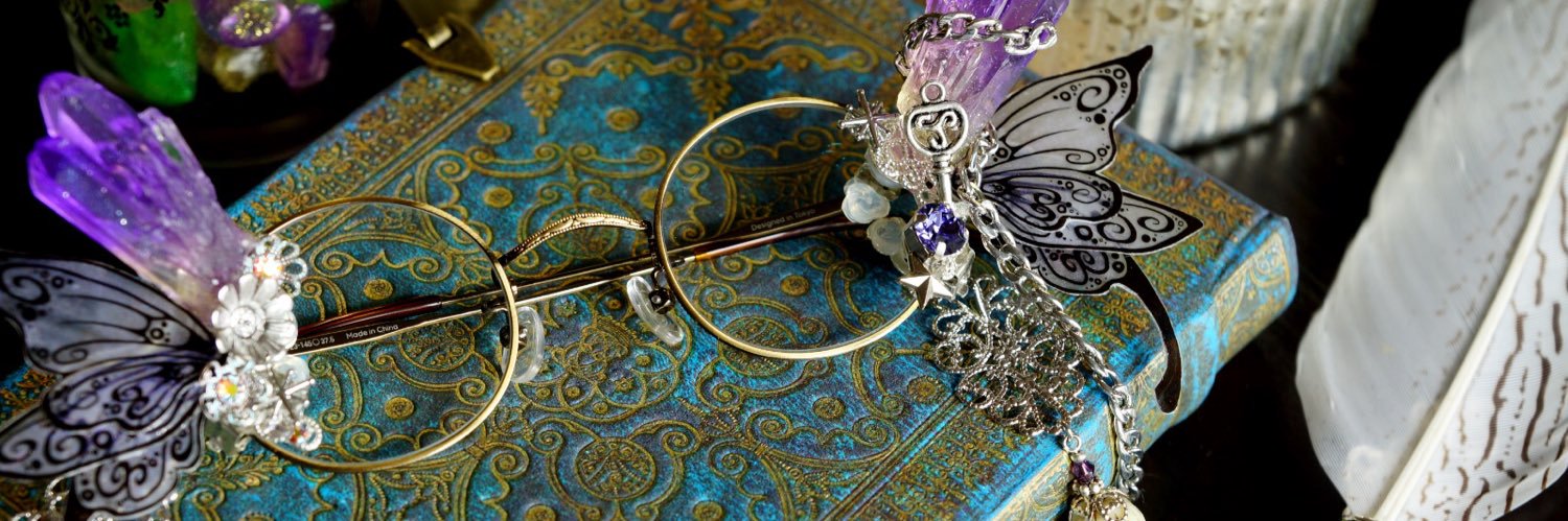 伴蔵装身具屋✧GLM4/5(日のみ)【I-01.02】 banner