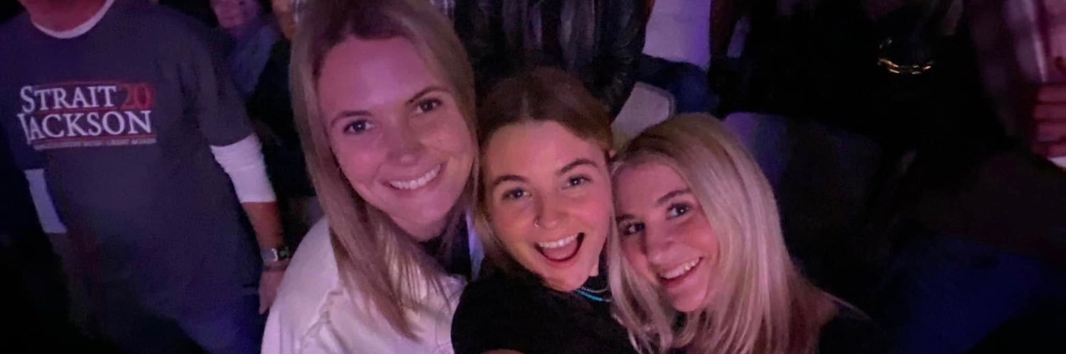madisonnnn_9's profile banner image