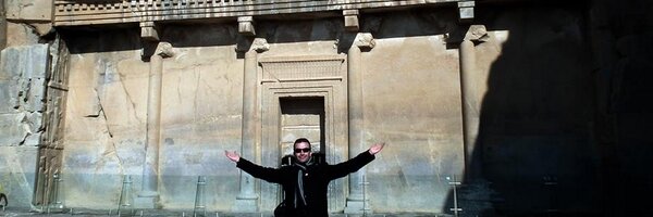 AMIRGOLSHANI Profile Banner