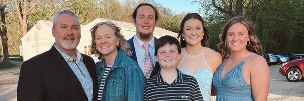 JulieMogensen4 Profile Banner