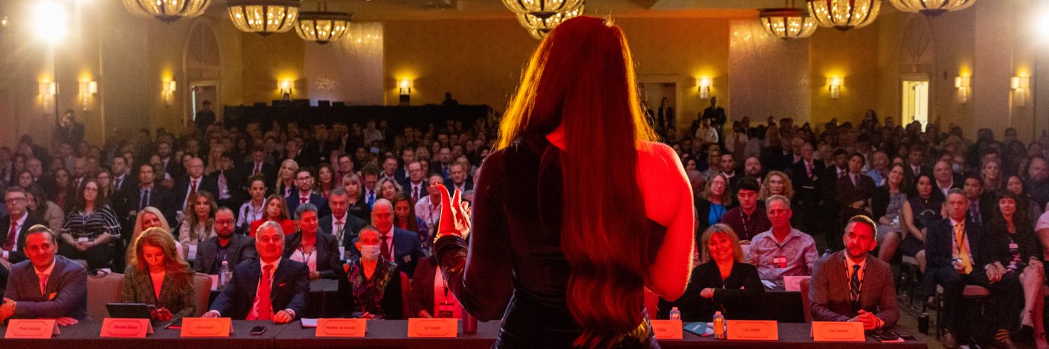 FrancieBB's profile banner image