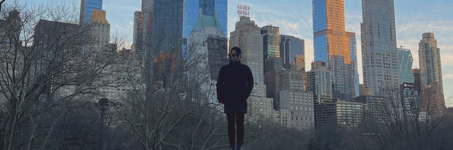 koaflores's profile banner image