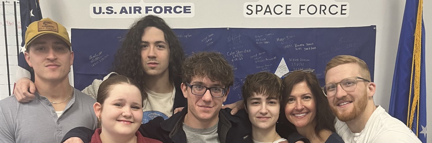MsBusyBee28's profile banner image