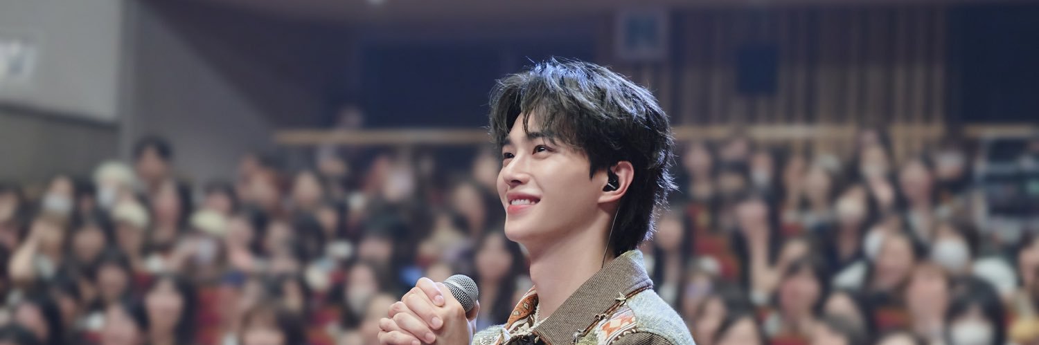 Olivia | 🍡 -🩷🩵💎 banner