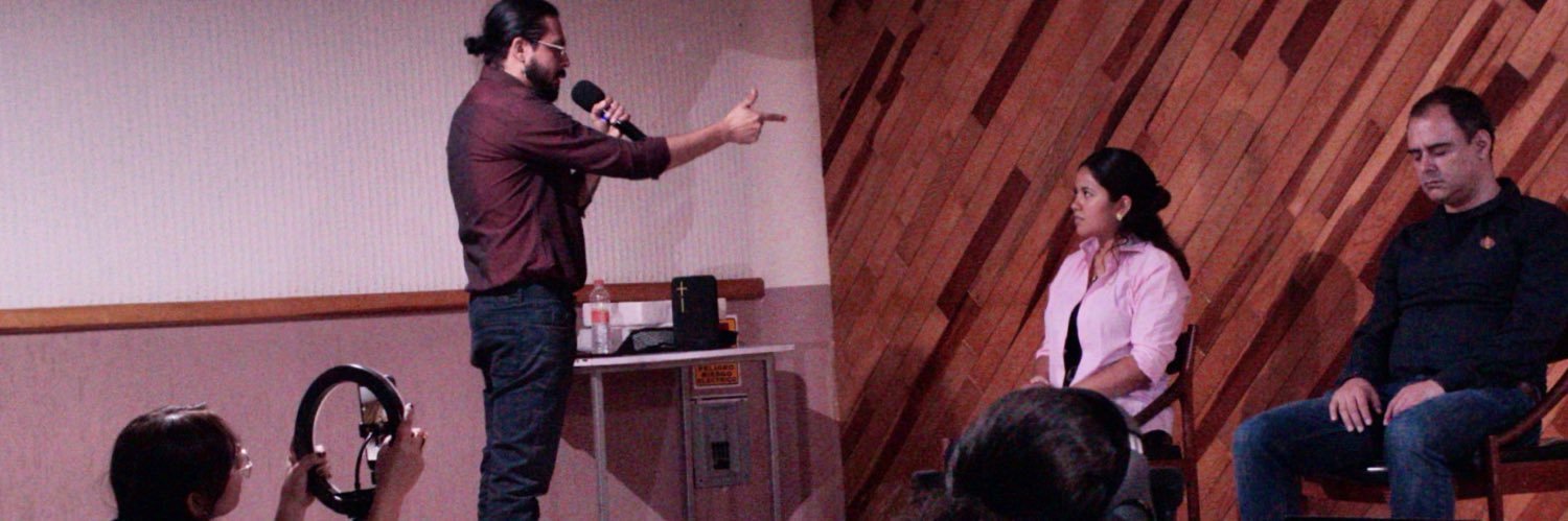 Luisdas's profile banner image