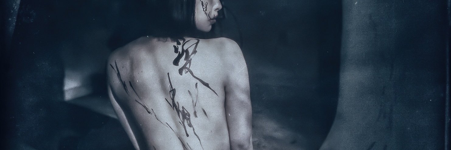DANIELA DE VIL.'s banner