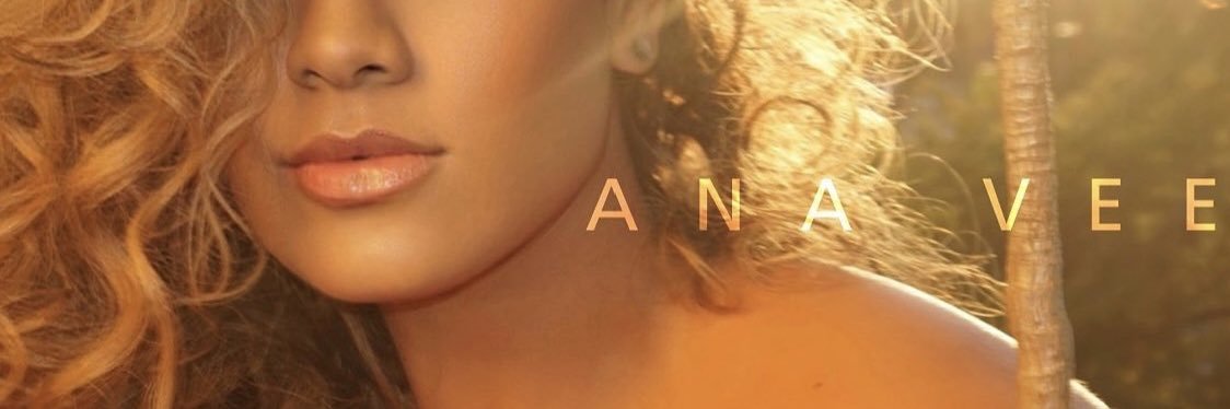 AnaVee's profile banner image