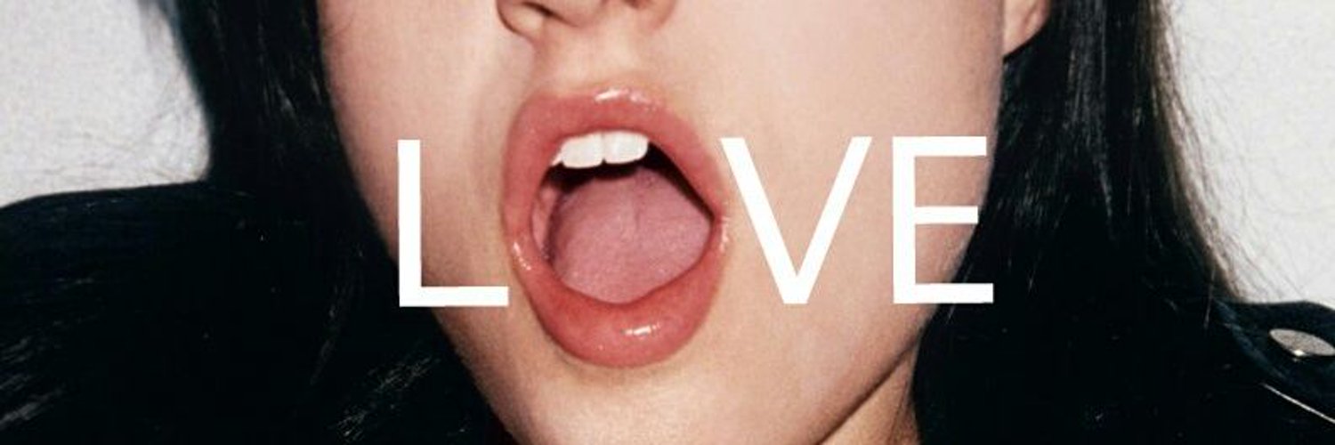 Использовал рот. Саша грей принт. саша грей love принт. love sasha grey оригинал. рот буквы.
