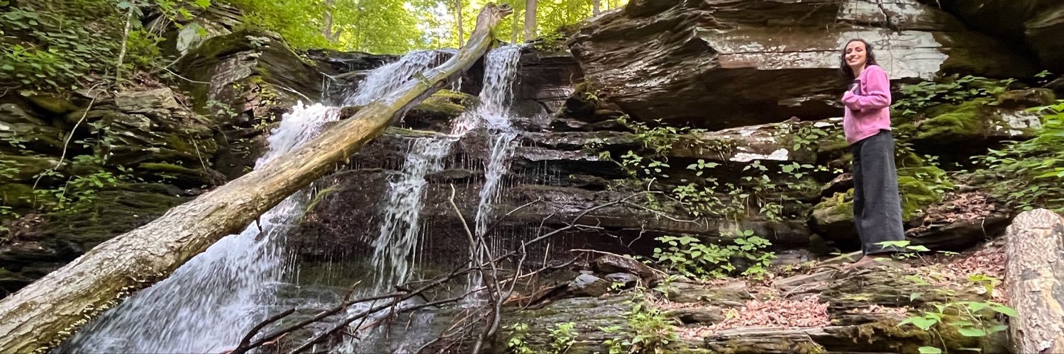 moonpeach30's profile banner image