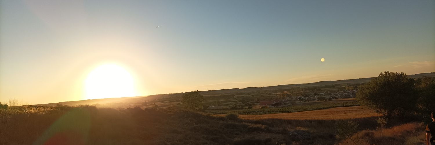 angelavic13's profile banner image