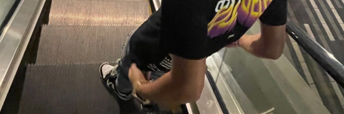 fwayderek's profile banner image