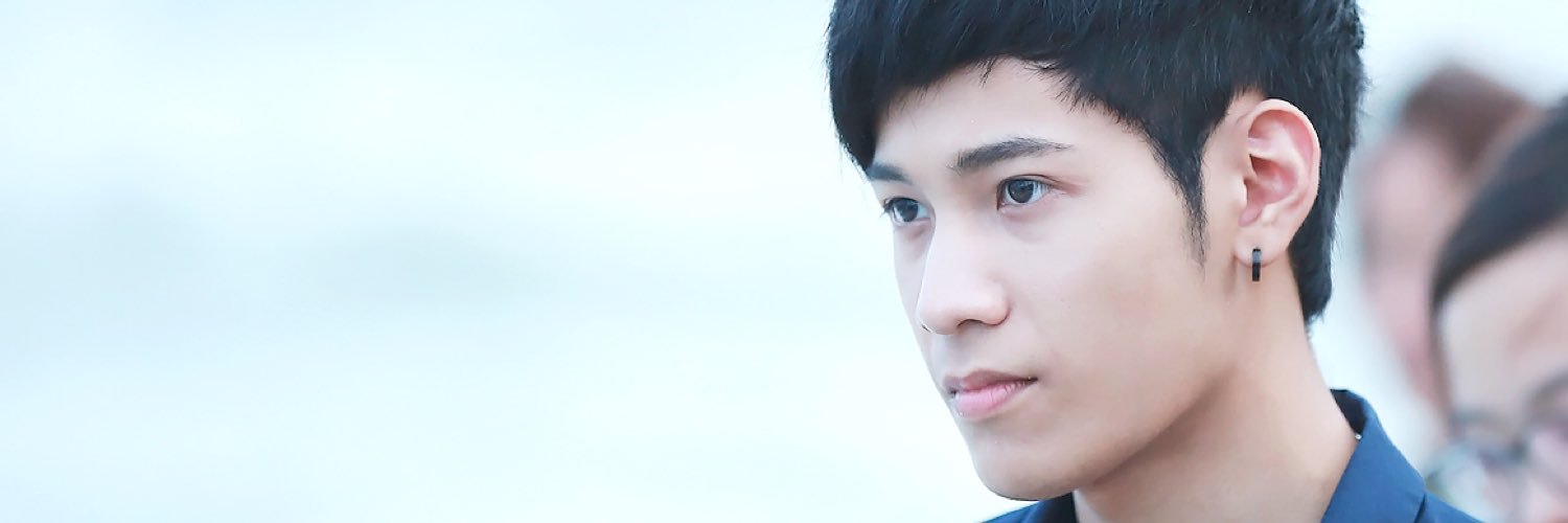 DearLion0728's profile banner image