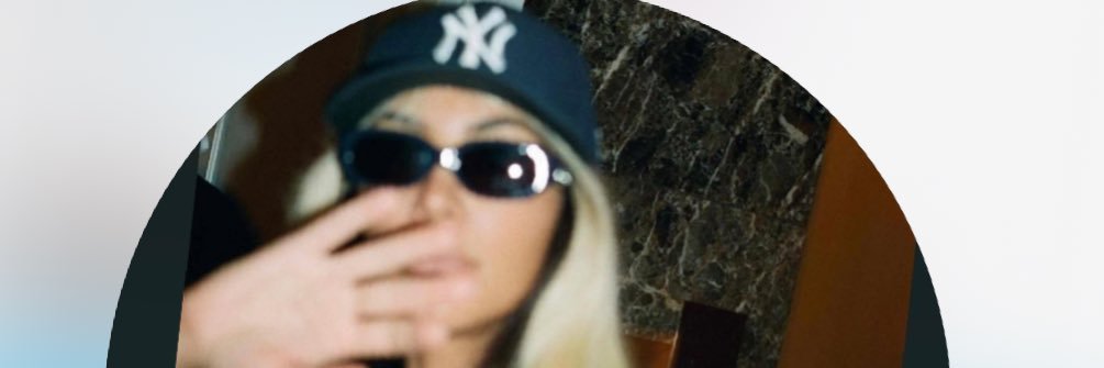 Rmanimonae's profile banner image