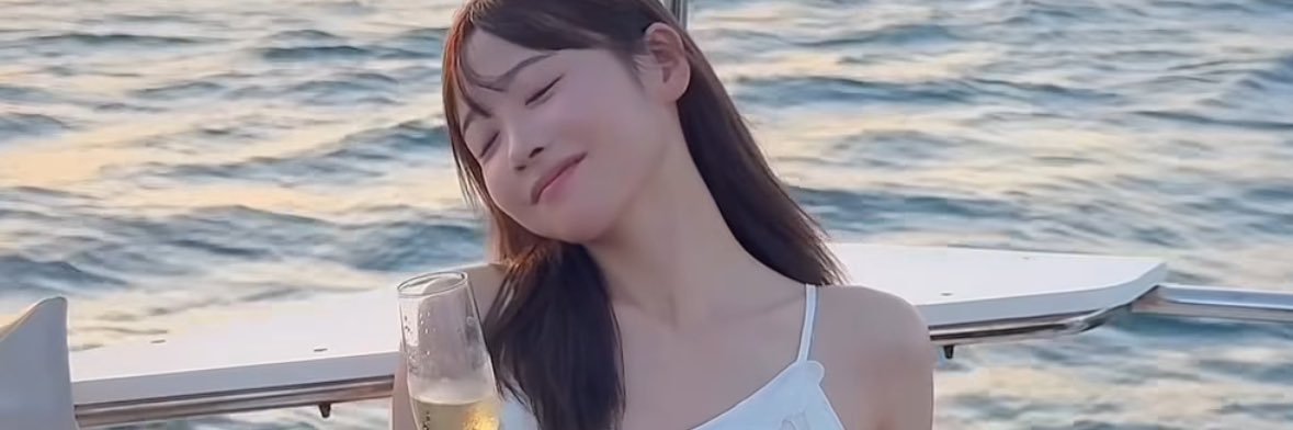 chanmiii22's profile banner image