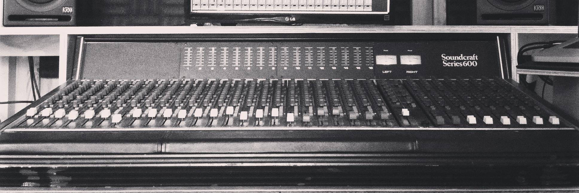 Javier Hechenleitner banner