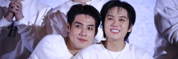 vanessaD_lite Profile Banner