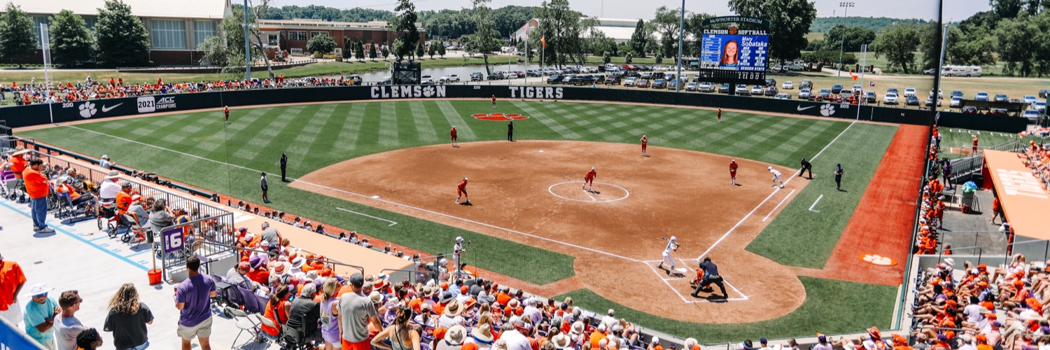 Clemson Softball 🥎's banner