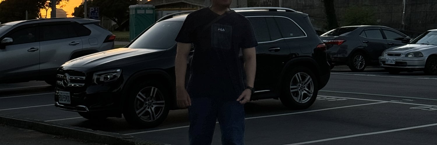 rifqi's profile banner image