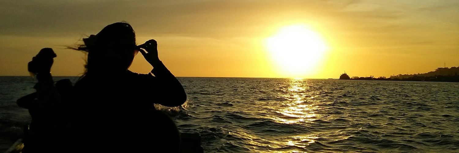 nahisnaaa's profile banner image