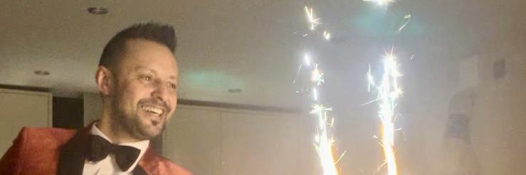 Roberto_Gaines's profile banner image