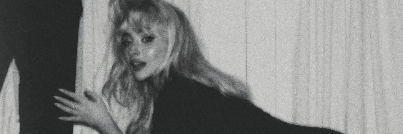 LatinGirl989's profile banner image