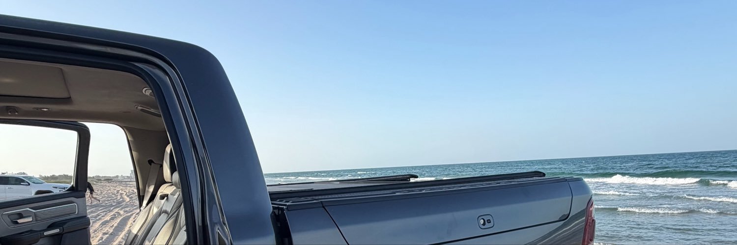 00000VV1's profile banner image