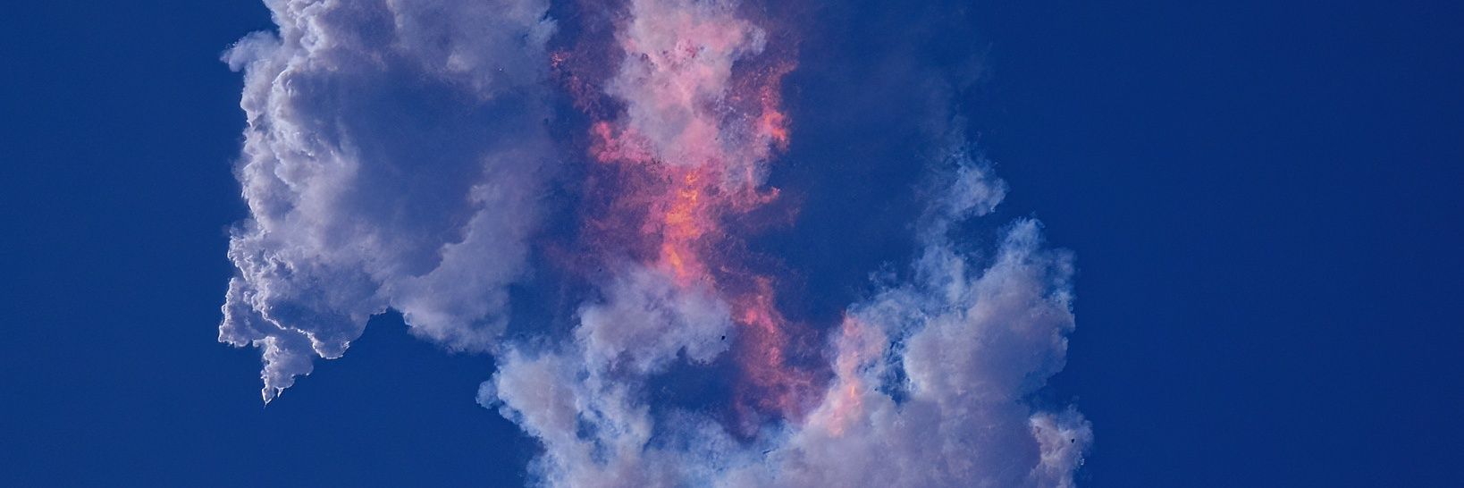 DedeChandraa's profile banner image