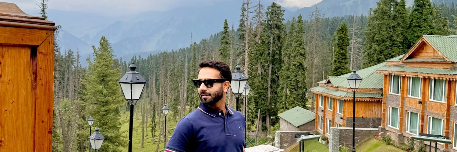 Itz_bhat's profile banner image