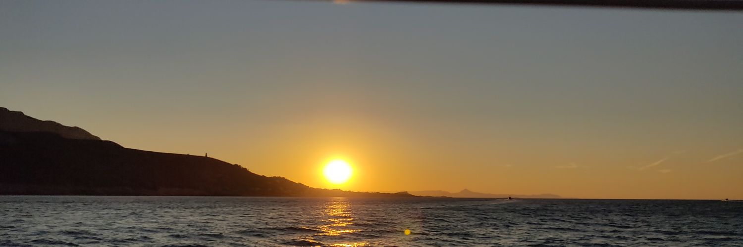 anagusgus's profile banner image